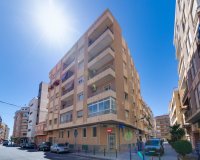 Odsprzedaż - Apartament - Torrevieja - Center