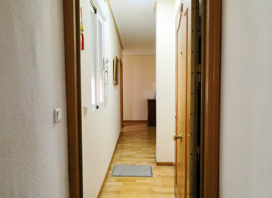 Odsprzedaż - Apartament - Torrevieja - Center