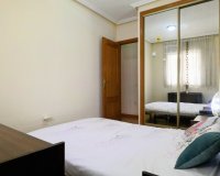 Odsprzedaż - Apartament - Torrevieja - Center