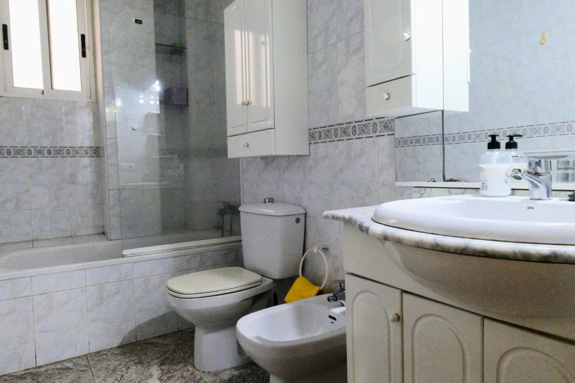 Odsprzedaż - Apartament - Torrevieja - Center