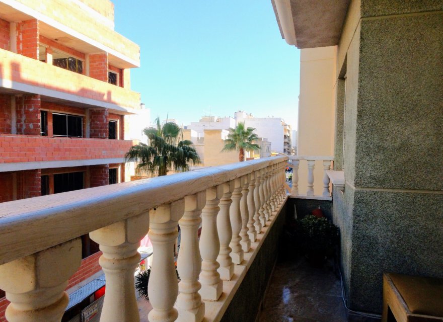 Odsprzedaż - Apartament - Torrevieja - Center