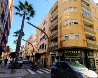 Odsprzedaż - Apartament - Torrevieja - Center