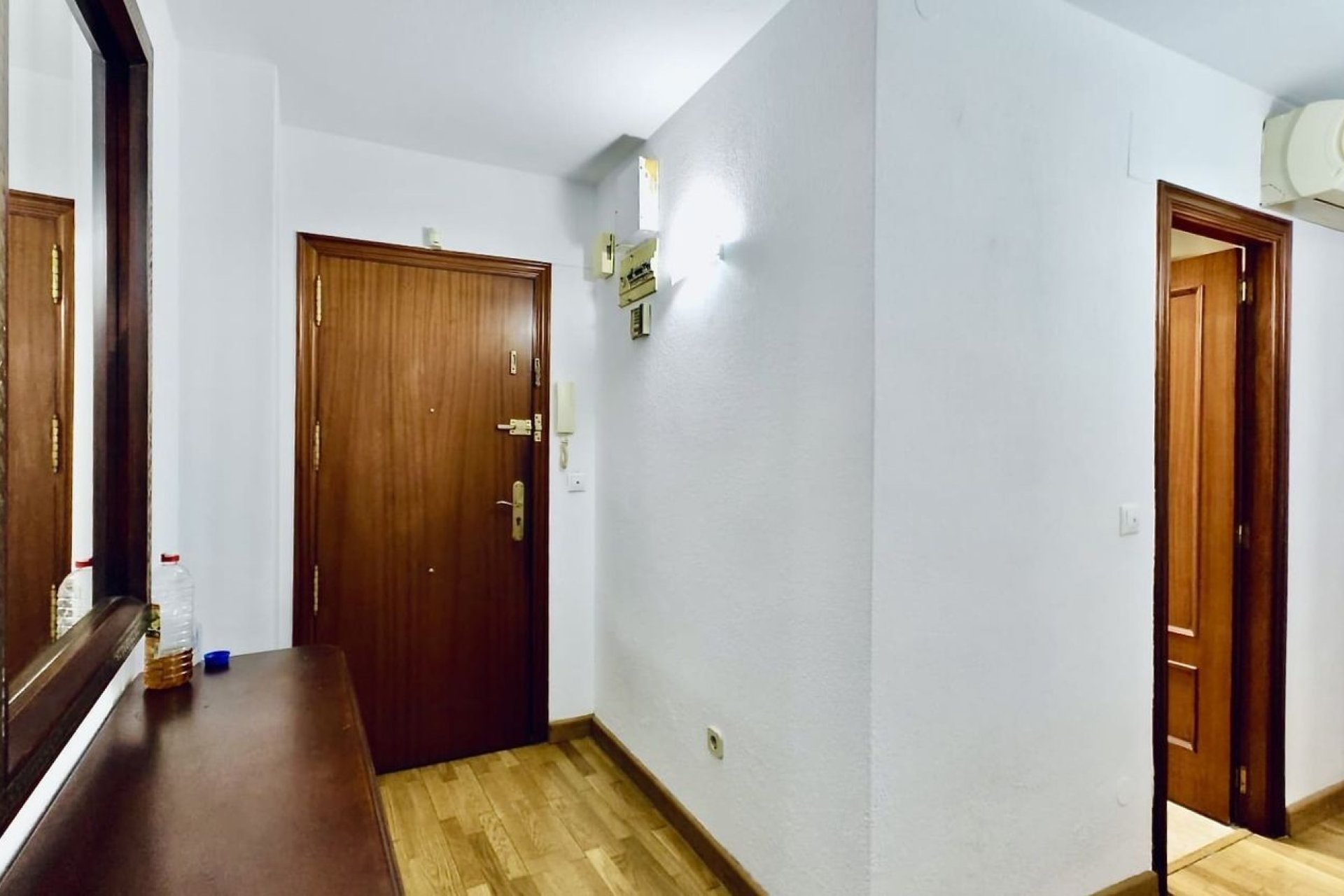 Odsprzedaż - Apartament - Torrevieja - Centro - Muelle Pesquero