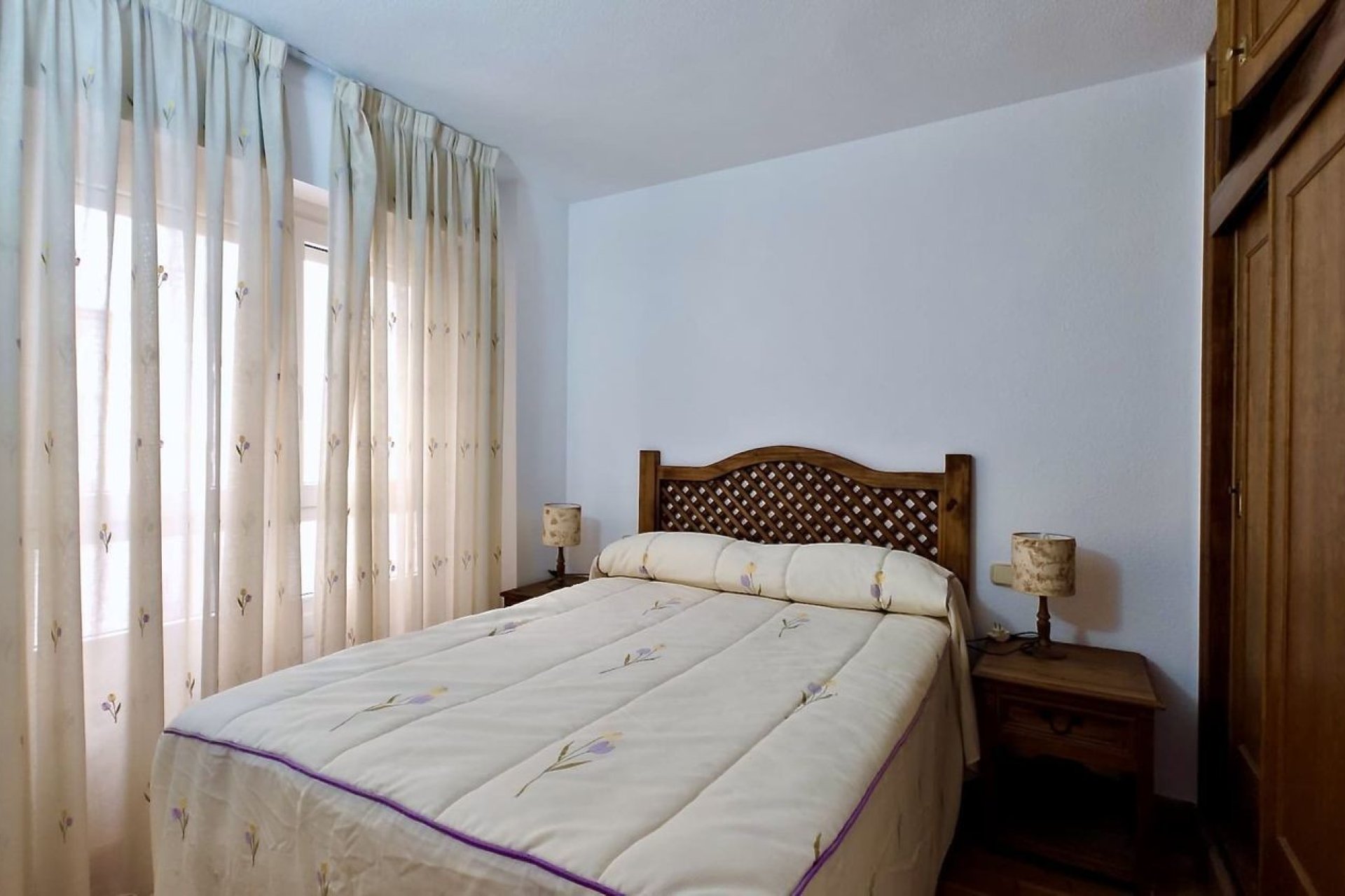 Odsprzedaż - Apartament - Torrevieja - Centro - Muelle Pesquero