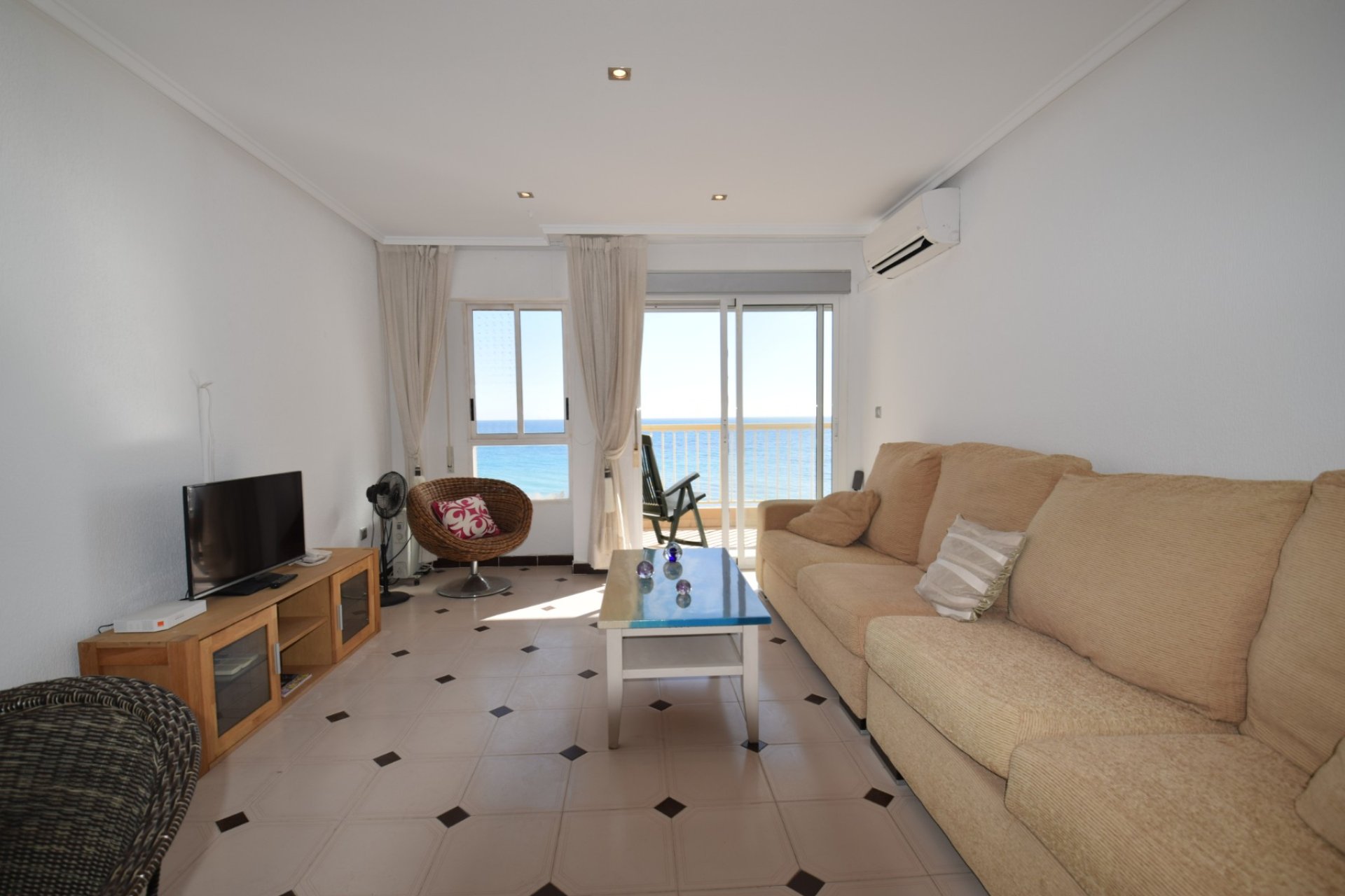 Odsprzedaż - Apartament - Torrevieja - Curva del Palangre