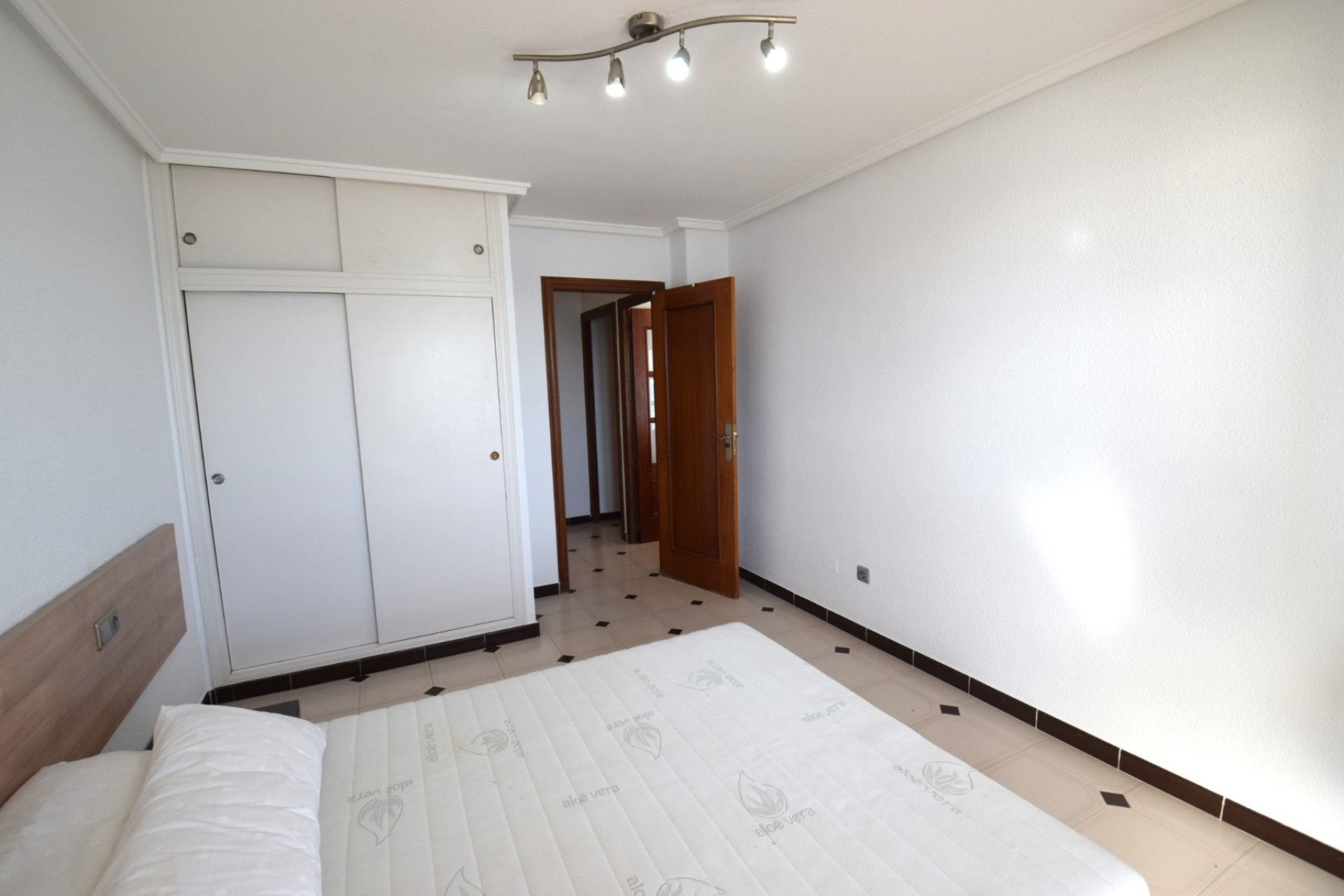 Odsprzedaż - Apartament - Torrevieja - Curva del Palangre