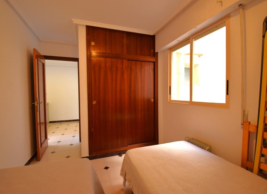 Odsprzedaż - Apartament - Torrevieja - Curva del Palangre