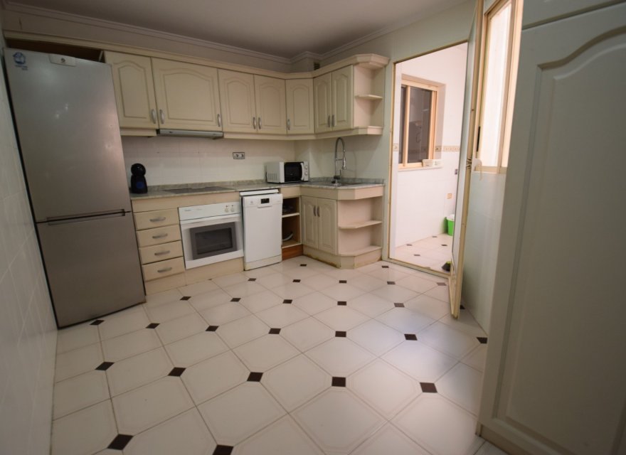 Odsprzedaż - Apartament - Torrevieja - Curva del Palangre