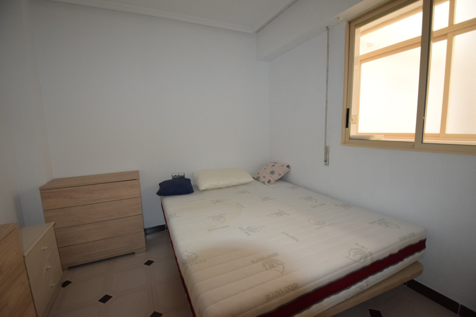 Odsprzedaż - Apartament - Torrevieja - Curva del Palangre