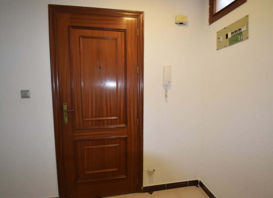 Odsprzedaż - Apartament - Torrevieja - Curva del Palangre