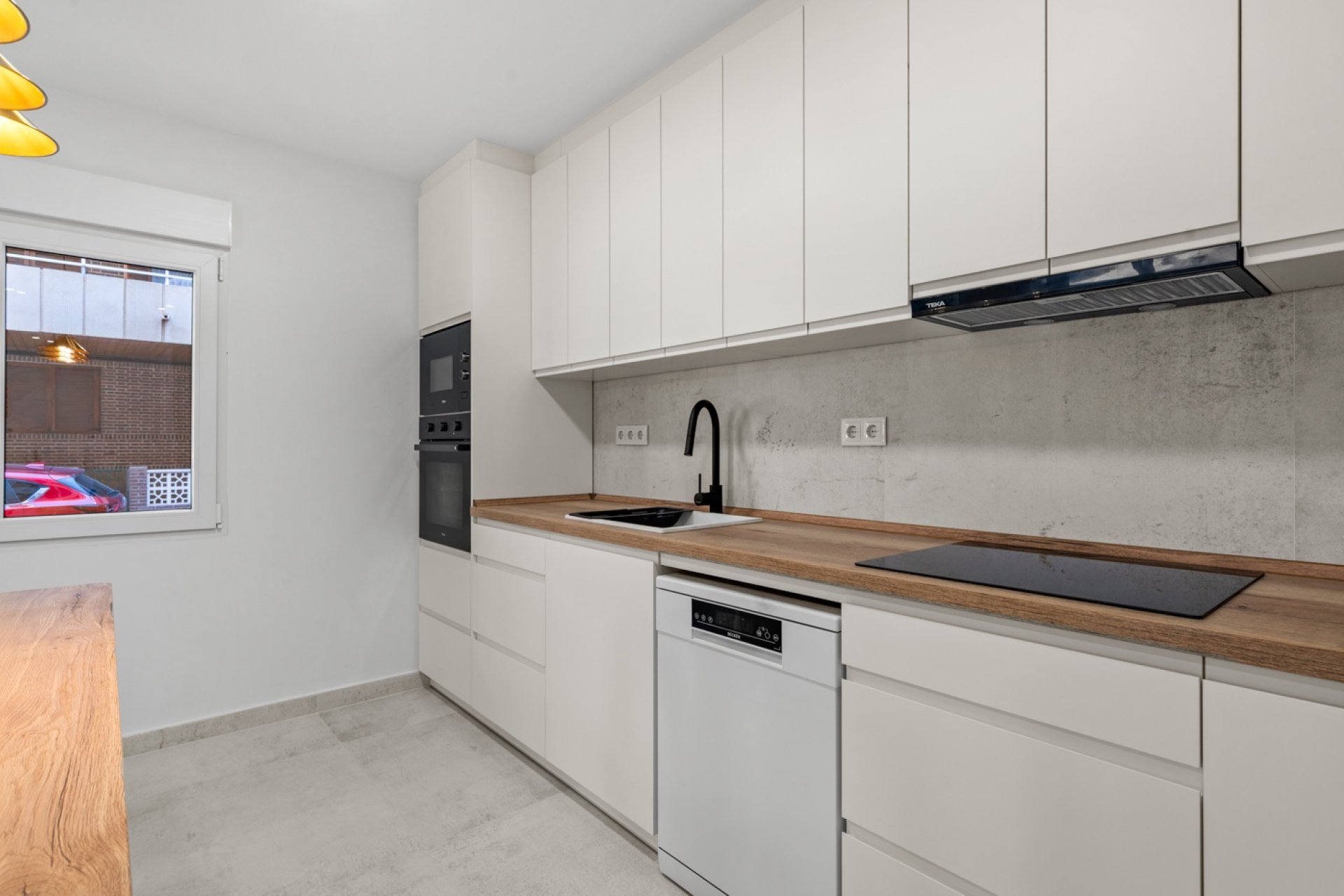 Odsprzedaż - Apartament - Torrevieja - El Acequión - Los Náufragos