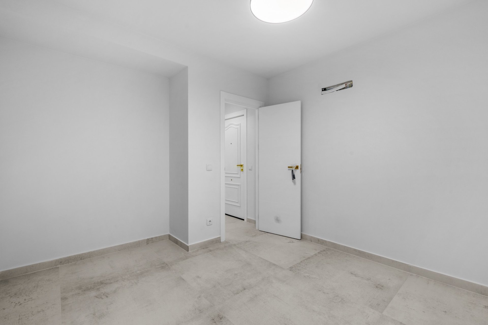 Odsprzedaż - Apartament - Torrevieja - El Acequión - Los Náufragos