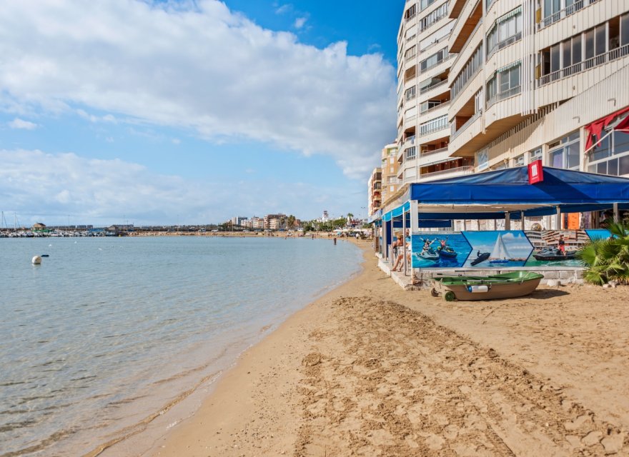 Odsprzedaż - Apartament - Torrevieja - El Acequión - Los Náufragos