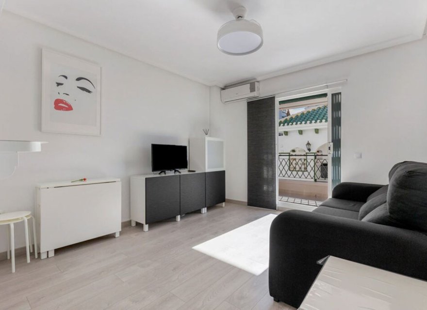Odsprzedaż - Apartament - Torrevieja - La Mata