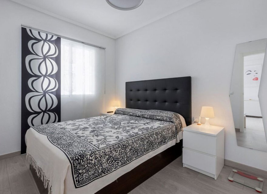 Odsprzedaż - Apartament - Torrevieja - La Mata