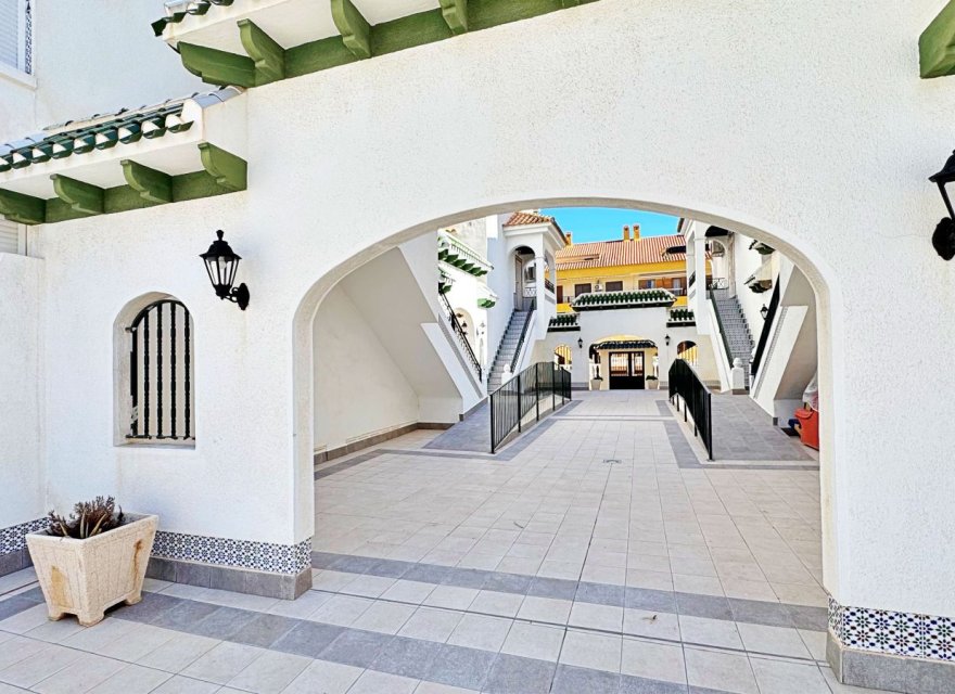 Odsprzedaż - Apartament - Torrevieja - La Mata