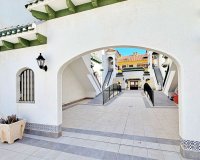 Odsprzedaż - Apartament - Torrevieja - La Mata