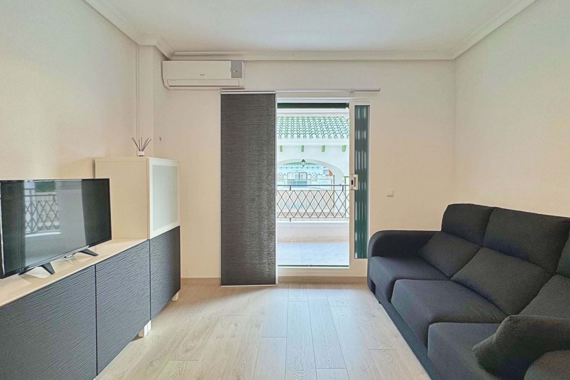 Odsprzedaż - Apartament - Torrevieja - La Mata