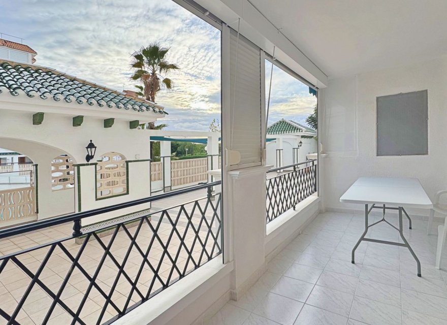 Odsprzedaż - Apartament - Torrevieja - La Mata