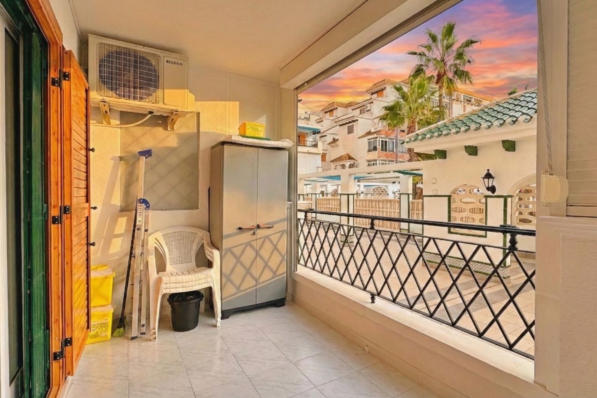Odsprzedaż - Apartament - Torrevieja - La Mata
