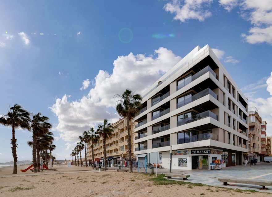 Odsprzedaż - Apartament - Torrevieja - La Mata