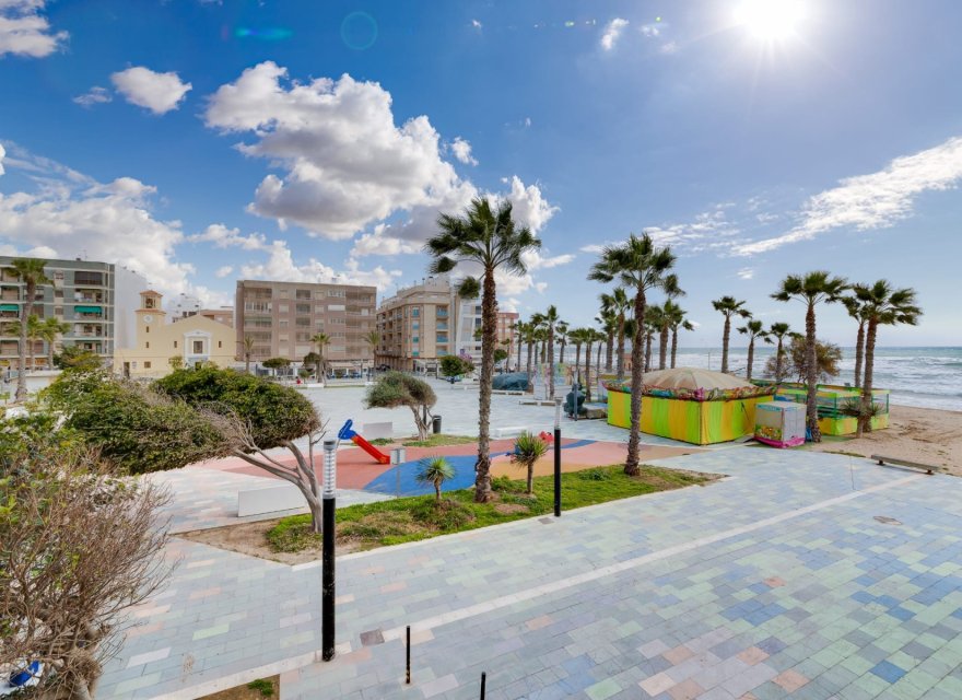 Odsprzedaż - Apartament - Torrevieja - La Mata