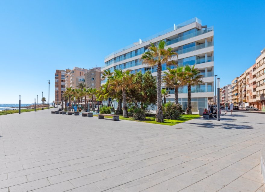 Odsprzedaż - Apartament - Torrevieja - La Mata