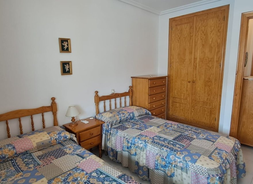 Odsprzedaż - Apartament - Torrevieja - La Mata