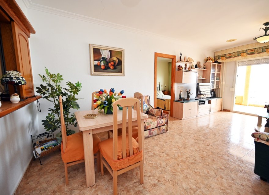 Odsprzedaż - Apartament - Torrevieja - La Mata