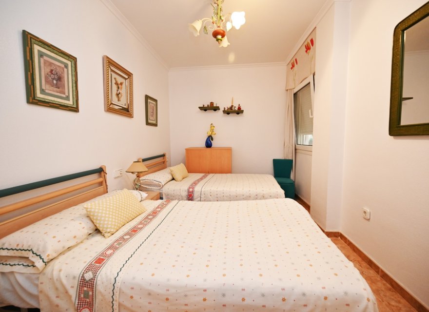 Odsprzedaż - Apartament - Torrevieja - La Mata