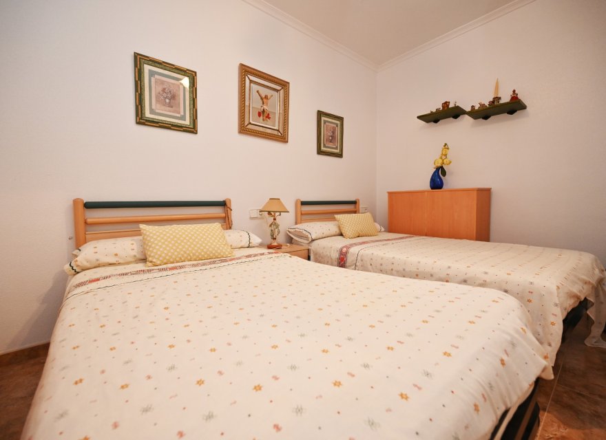 Odsprzedaż - Apartament - Torrevieja - La Mata