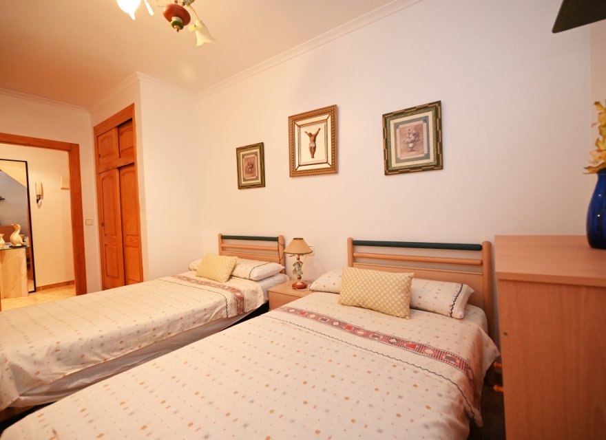 Odsprzedaż - Apartament - Torrevieja - La Mata