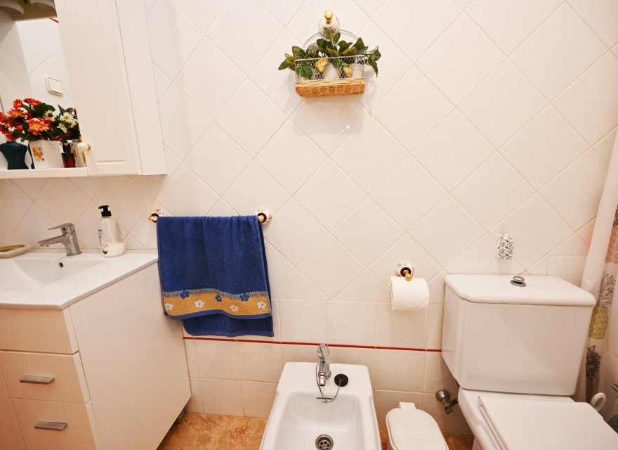 Odsprzedaż - Apartament - Torrevieja - La Mata