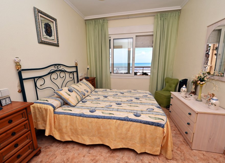 Odsprzedaż - Apartament - Torrevieja - La Mata