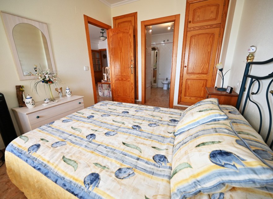 Odsprzedaż - Apartament - Torrevieja - La Mata