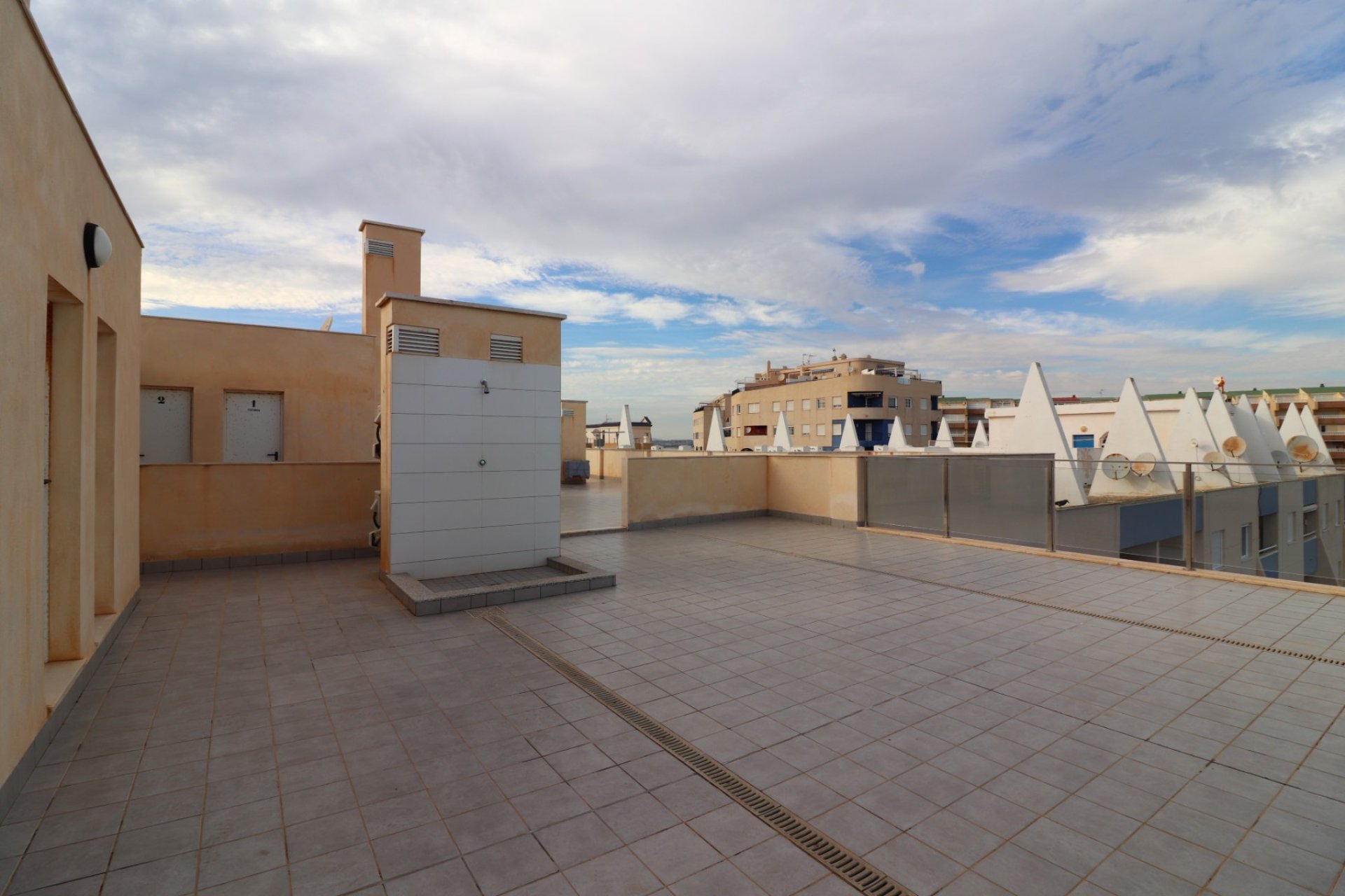 Odsprzedaż - Apartament - Torrevieja - La Mata