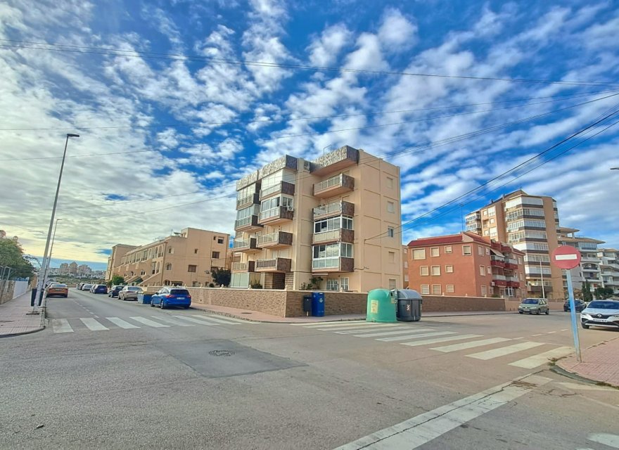 Odsprzedaż - Apartament - Torrevieja - La Mata