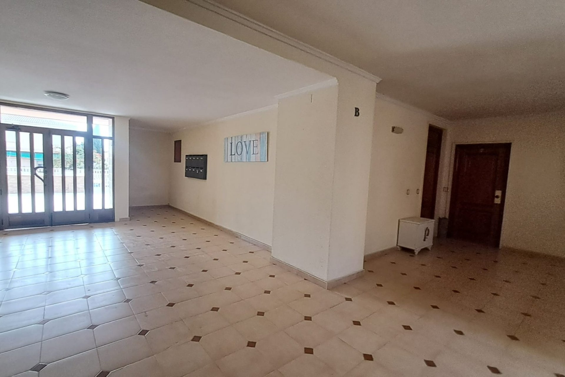 Odsprzedaż - Apartament - Torrevieja - La Mata