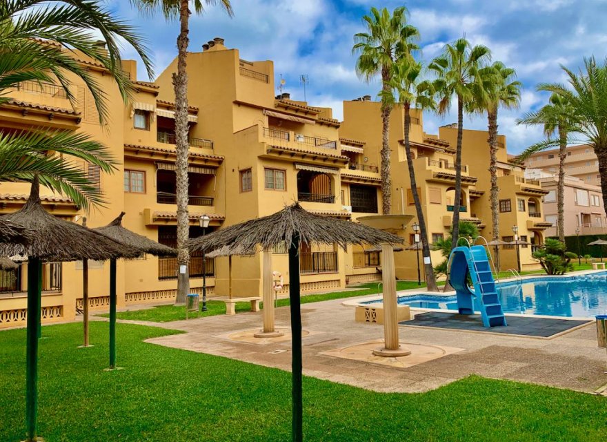 Odsprzedaż - Apartament - Torrevieja - La Mata