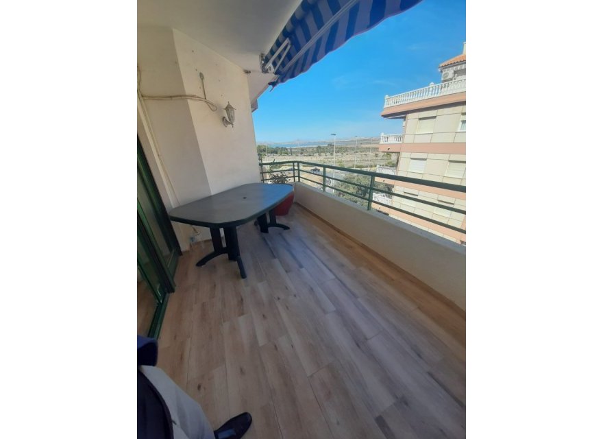 Odsprzedaż - Apartament - Torrevieja - La Mata