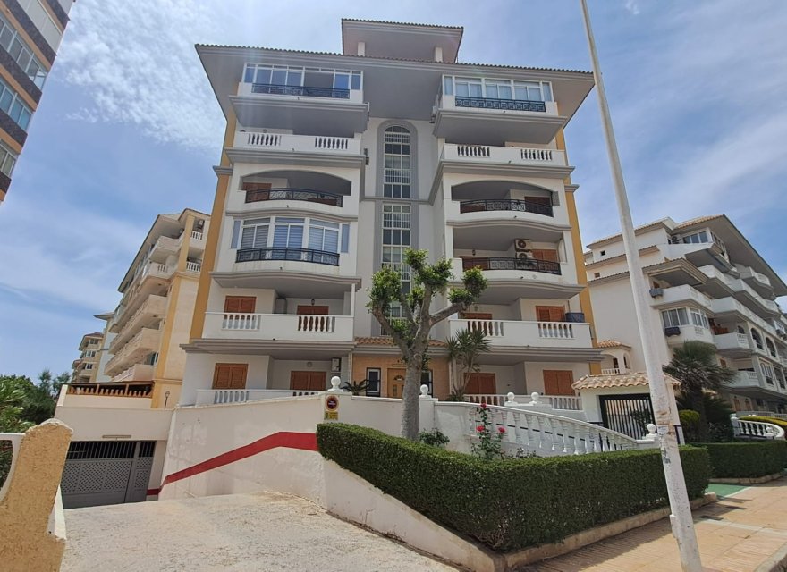 Odsprzedaż - Apartament - Torrevieja - La Mata