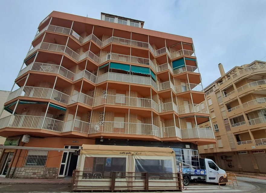 Odsprzedaż - Apartament - Torrevieja - La Mata