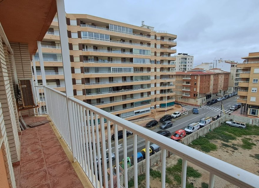 Odsprzedaż - Apartament - Torrevieja - La Mata