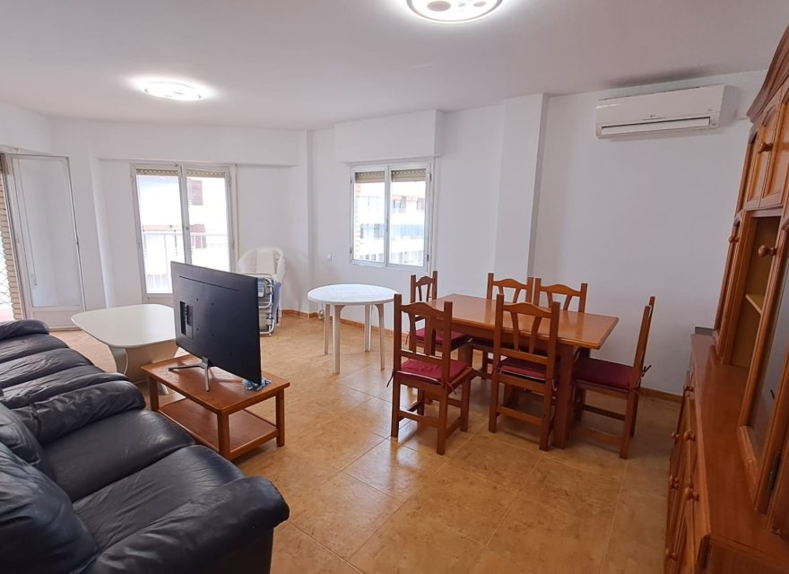 Odsprzedaż - Apartament - Torrevieja - La Mata