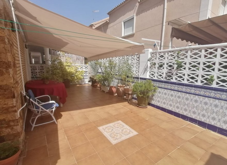 Odsprzedaż - Apartament - Torrevieja - La Mata