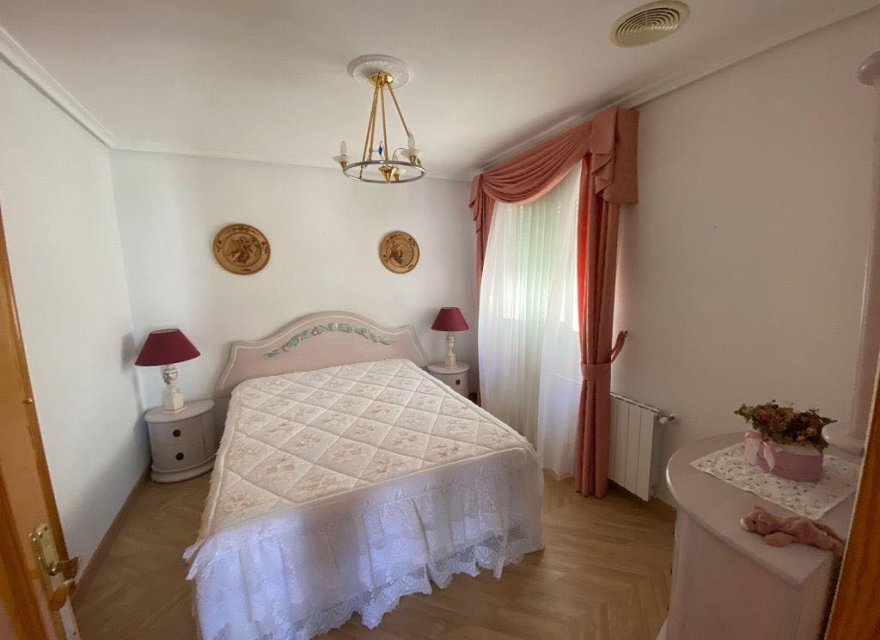 Odsprzedaż - Apartament - Torrevieja - La Mata