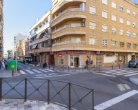 Odsprzedaż - Apartament - Torrevieja - Las Piscinas Naturales