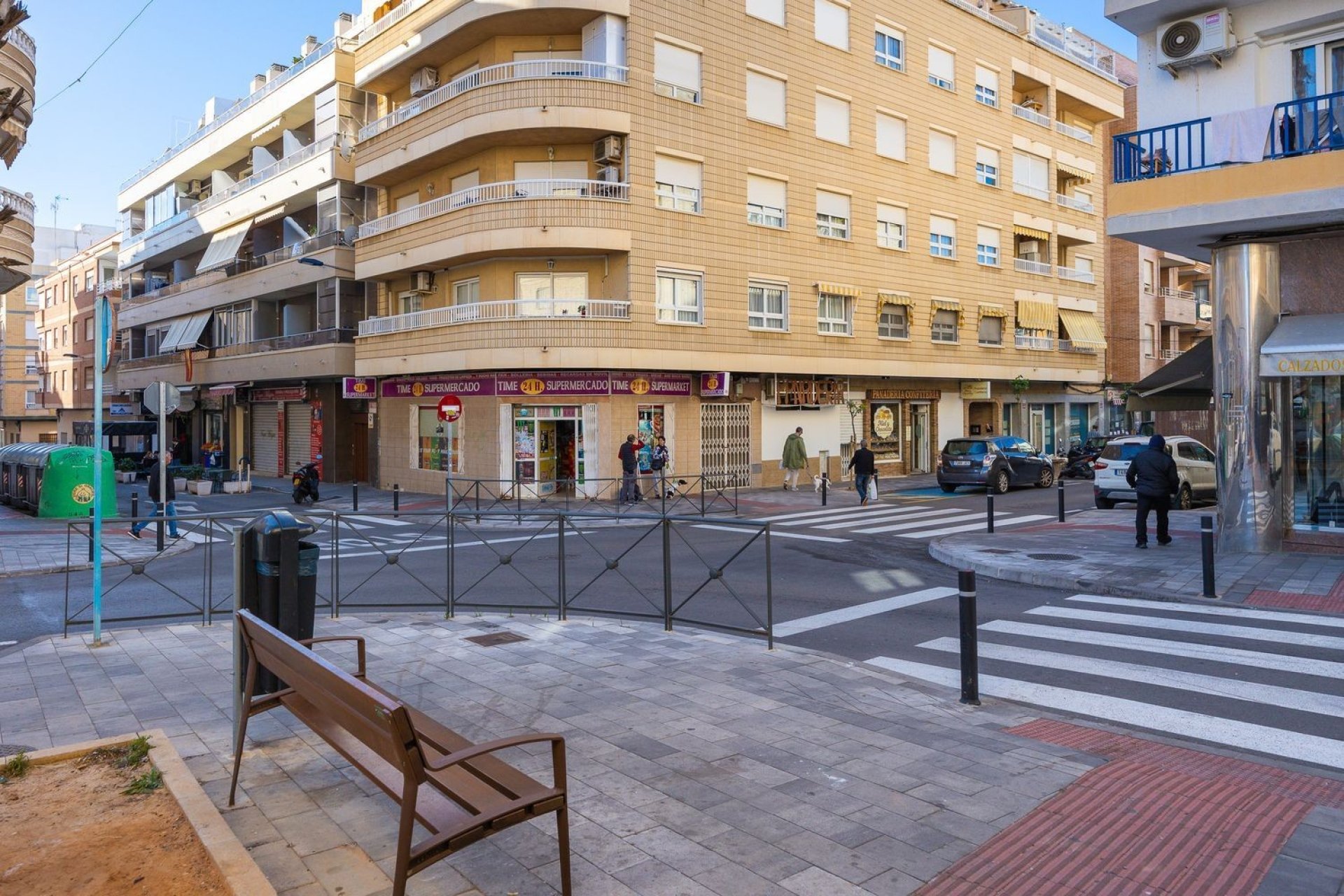 Odsprzedaż - Apartament - Torrevieja - Las Piscinas Naturales