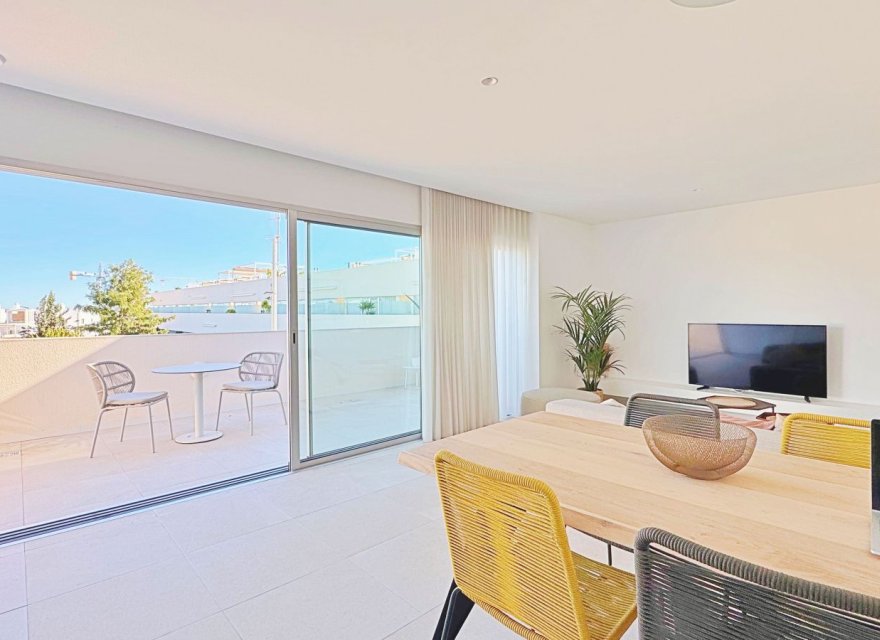 Odsprzedaż - Apartament - Torrevieja - Los Balcones