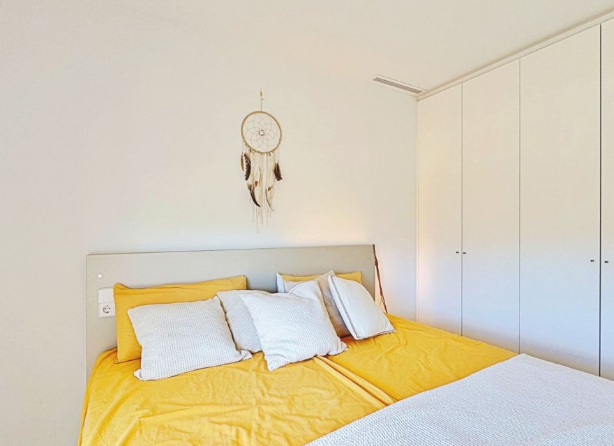 Odsprzedaż - Apartament - Torrevieja - Los Balcones